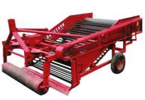 Peanut harvester